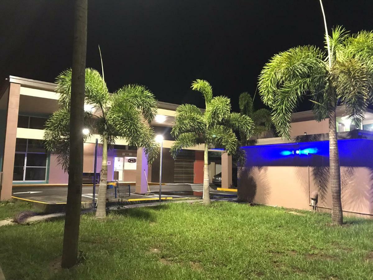 Tropical Inn & Suites, Downtown Clearwater Exterior photo